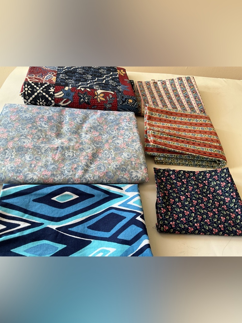 Quilting Sewing Craft Fabric Lot Patchwork Print Floral Paisley Blue Pink Cotton